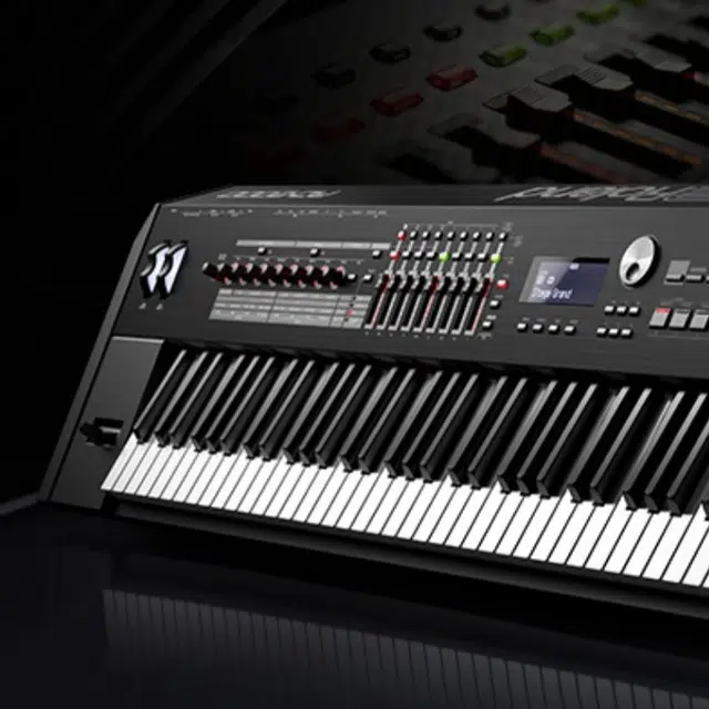 Roland () RD2000