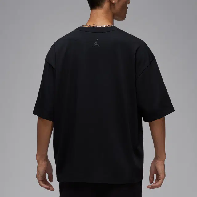 Jordan Flight Essentials LogoT