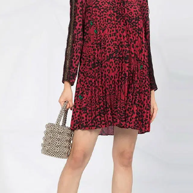 RED VALENTINO