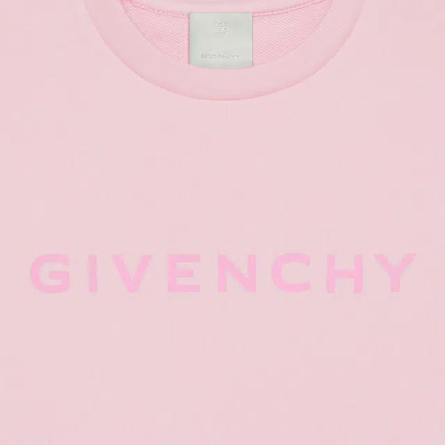 GIVENCHYFW24