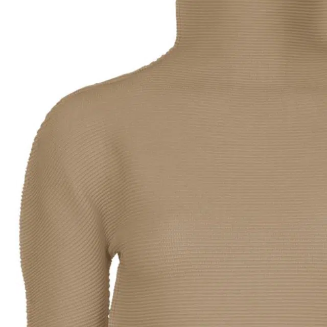 ISSEY MIYAKE T