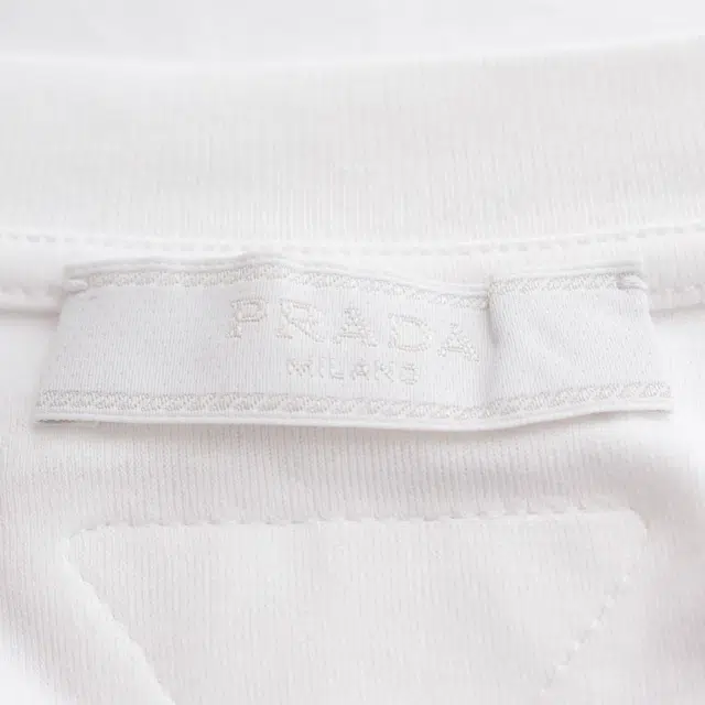 PRADA T