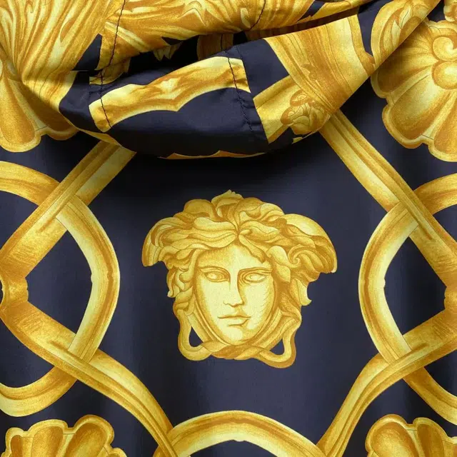 VERSACE