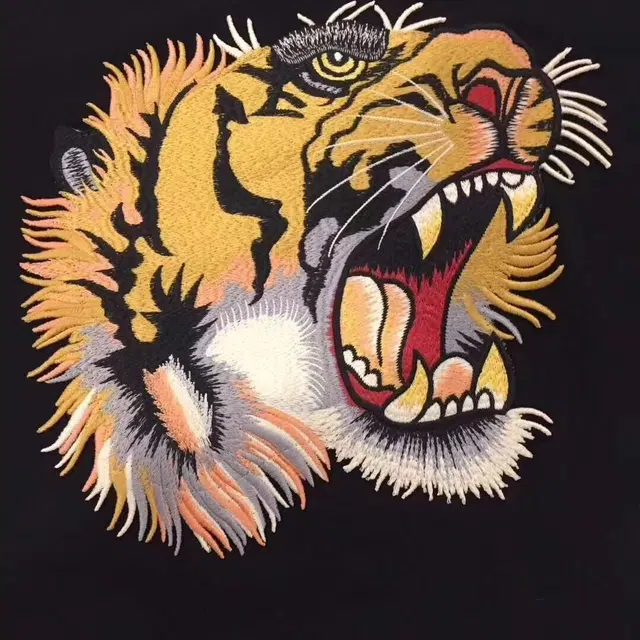 GUCCI T