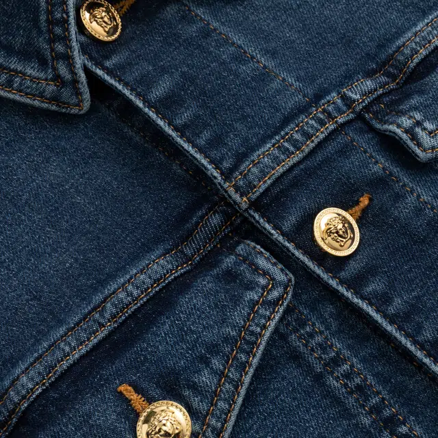 VERSACE