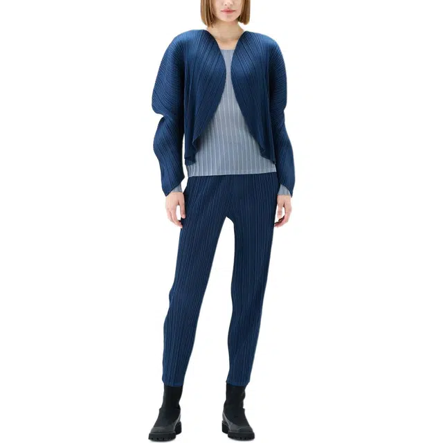 PLEATS PLEASE ISSEY MIYAKE