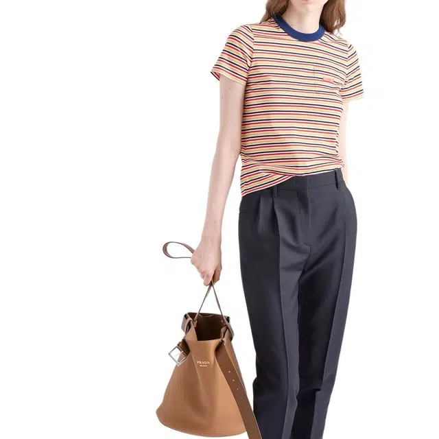 PRADA T