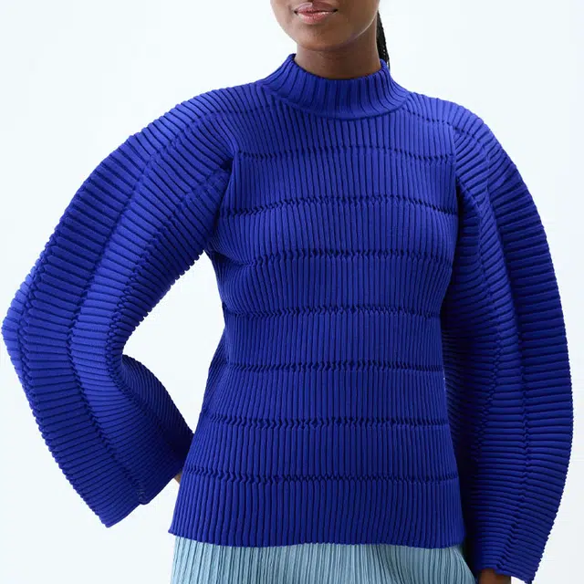 PLEATS PLEASE ISSEY MIYAKE