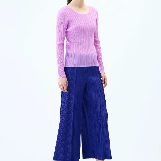 PLEATS PLEASE ISSEY MIYAKE T