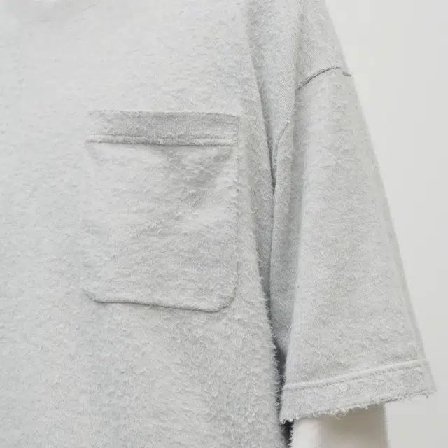 THE ROW T