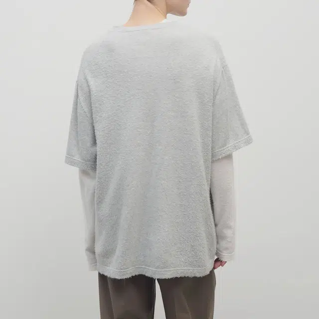 THE ROW T
