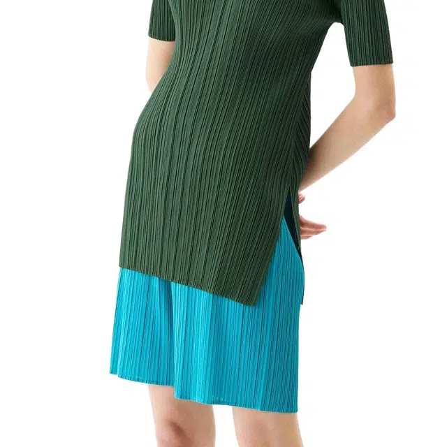 PLEATS PLEASE ISSEY MIYAKE T