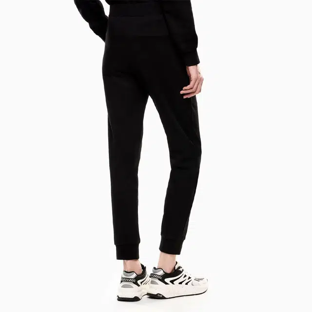 EMPORIO ARMANI EA7