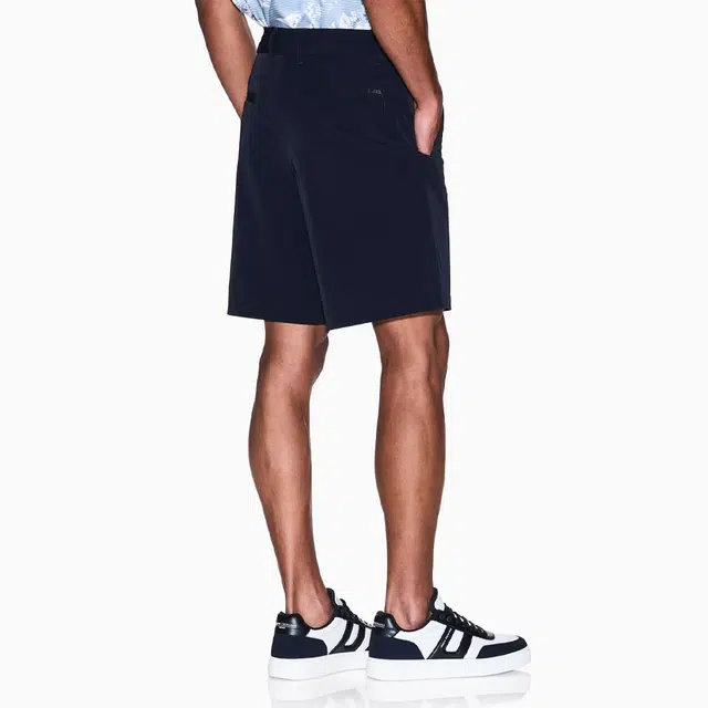 ARMANI EXCHANGEAE FW25