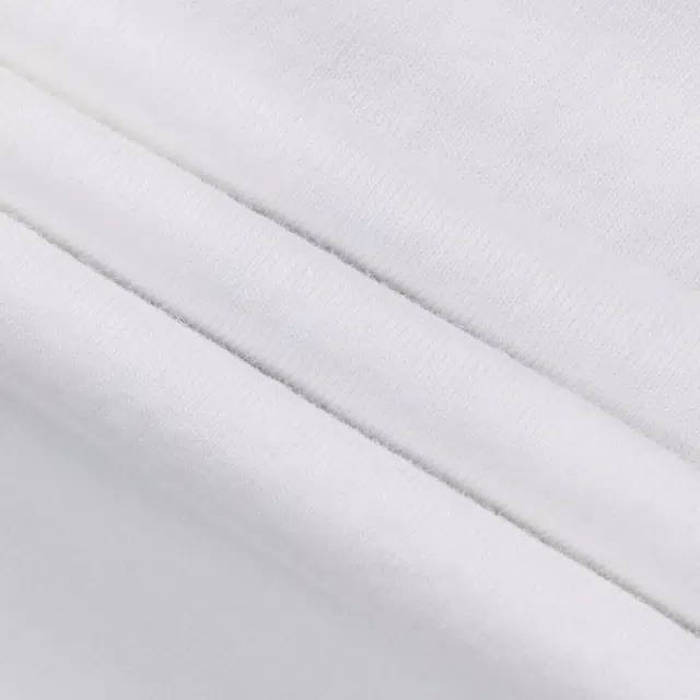 UNIQLO x KAWS T