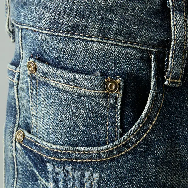 Lee Cooper