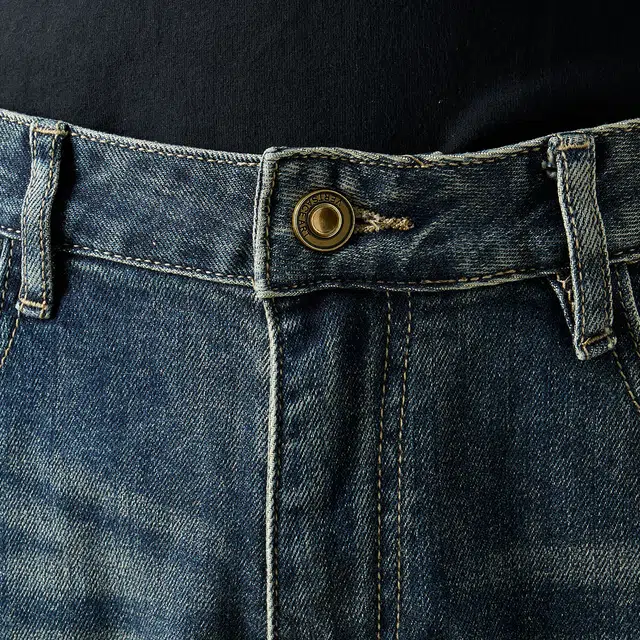 Lee Cooper