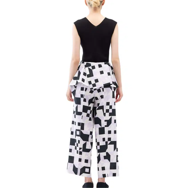 ISSEY MIYAKE