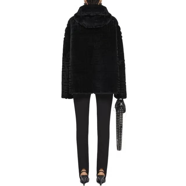 GIVENCHY FW24 LOGO