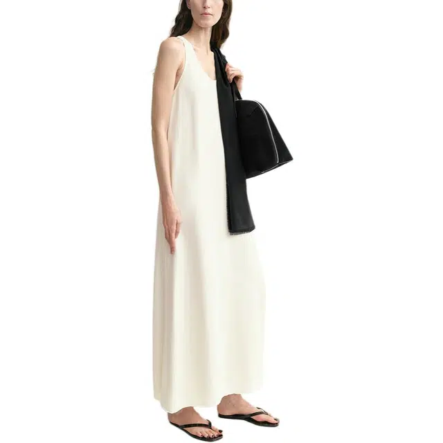 TOTEME SS25