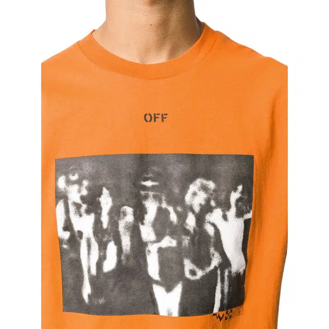OFF-WHITE T