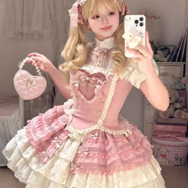 WLEQK lolita