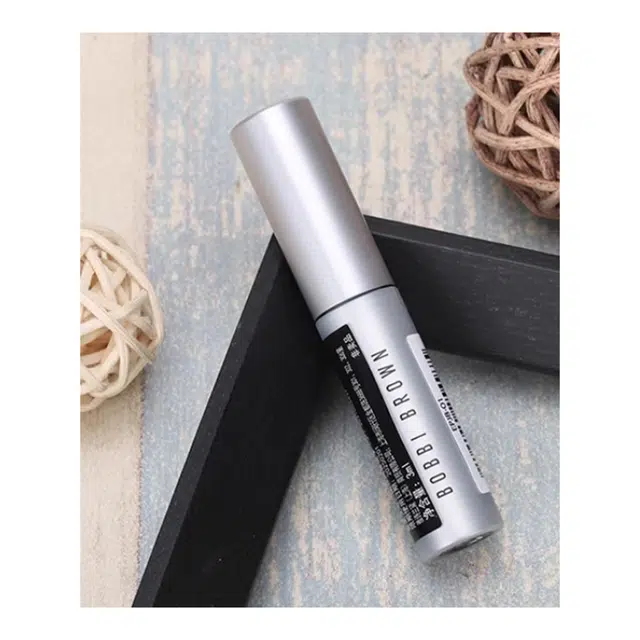 BOBBI BROWN 3