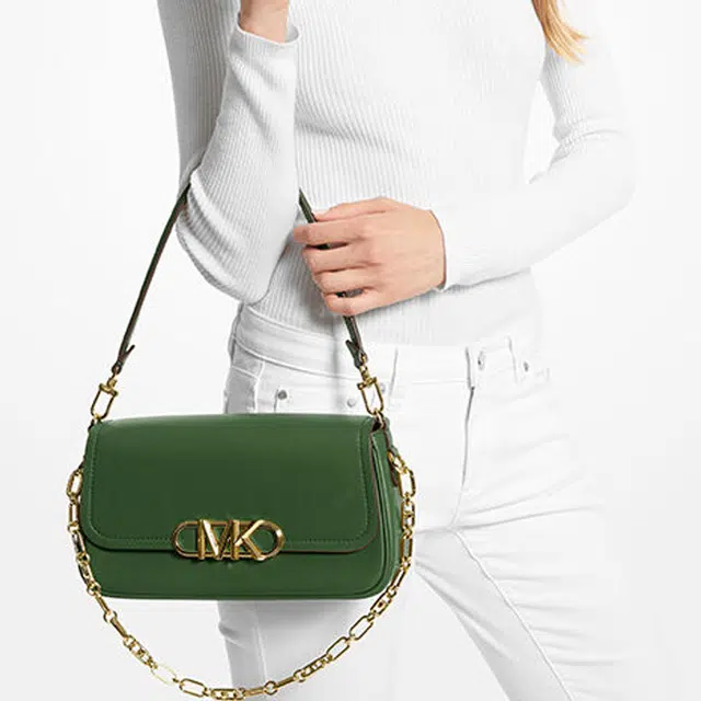MICHAEL KORS MK PARKER Logo