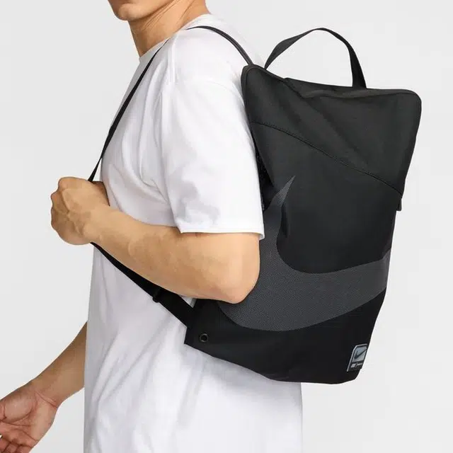 Nike Utility Logo