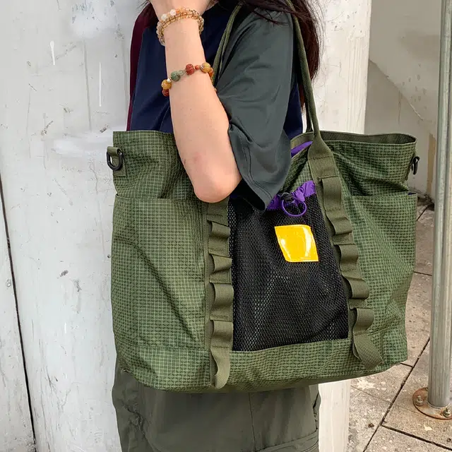 OFFWINTER Tote