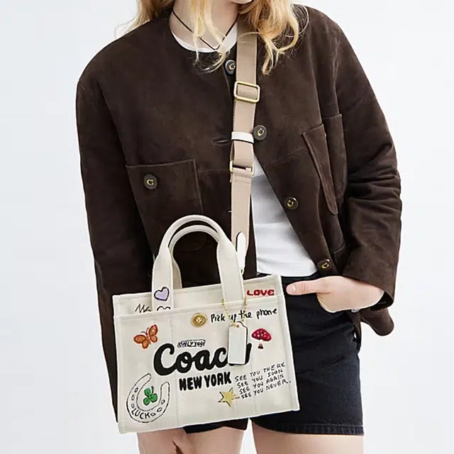 COACH CARGO 26 Tote