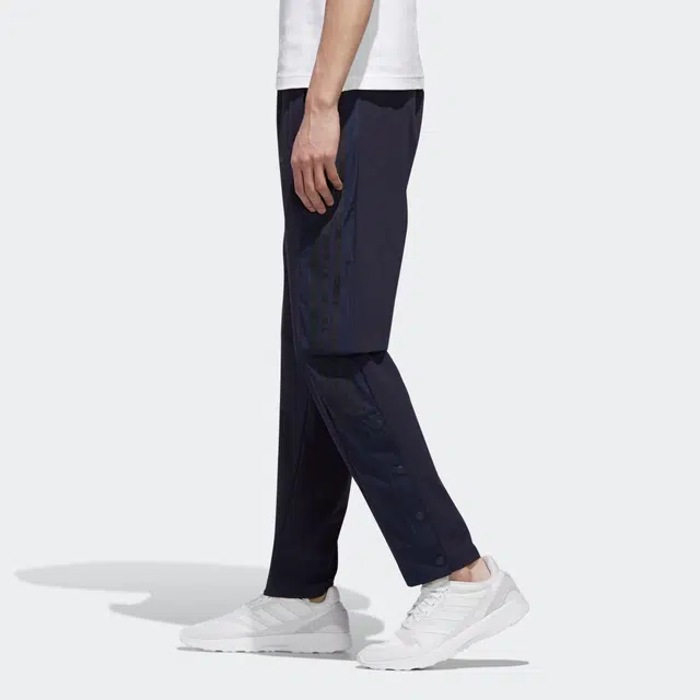 adidas neo