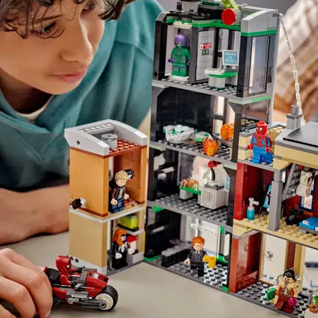 LEGO 808pcs 76324-46cm