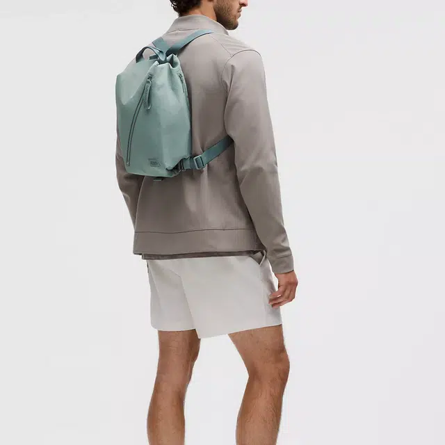 lululemon 9L Fast Track 2.0