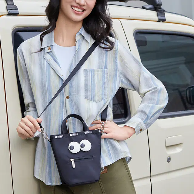 LeSportsac