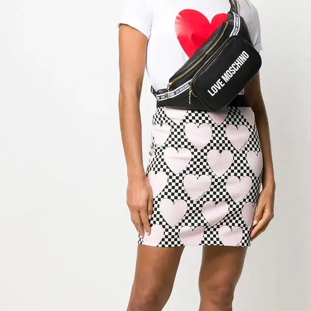 MOSCHINO