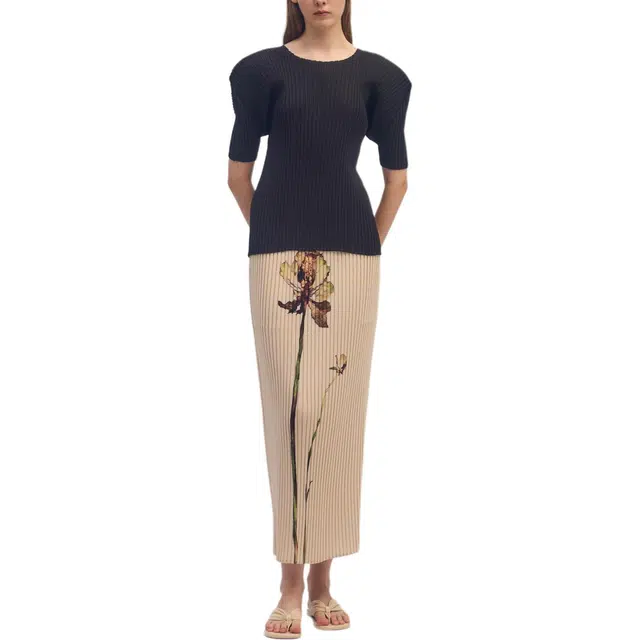 ISSEY MIYAKE T