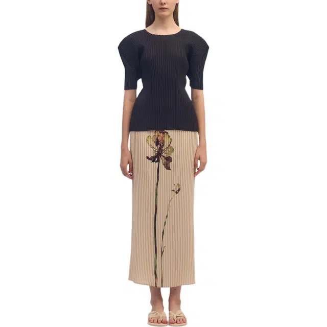 ISSEY MIYAKE T