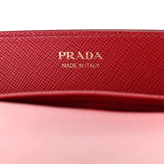 PRADA Cahier