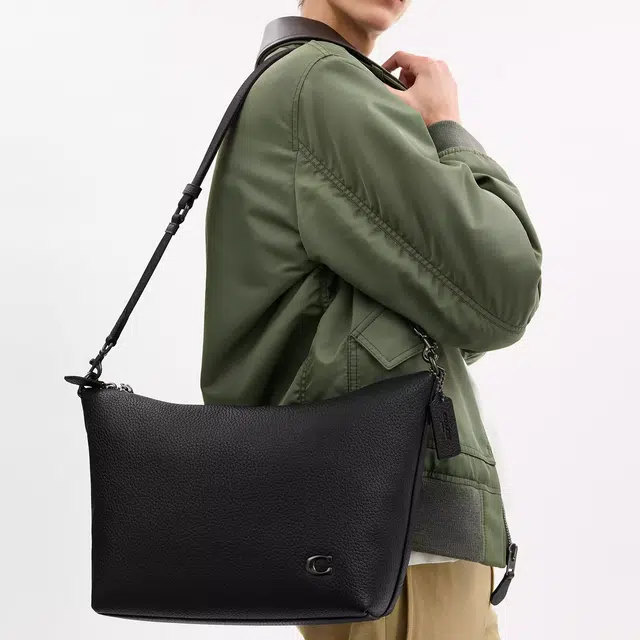 COACH Top Zip Messenger 26