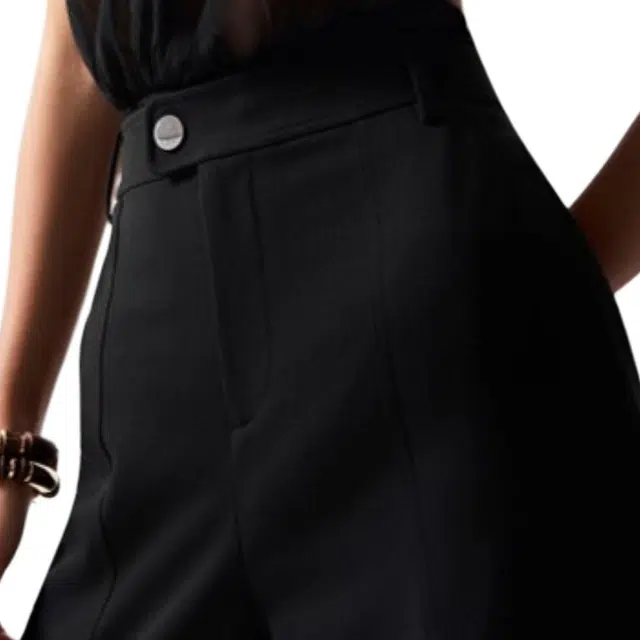 KARL LAGERFELD FW25 Logo