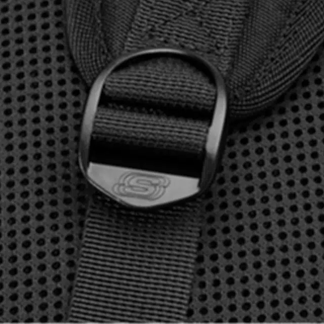 Skechers 35L