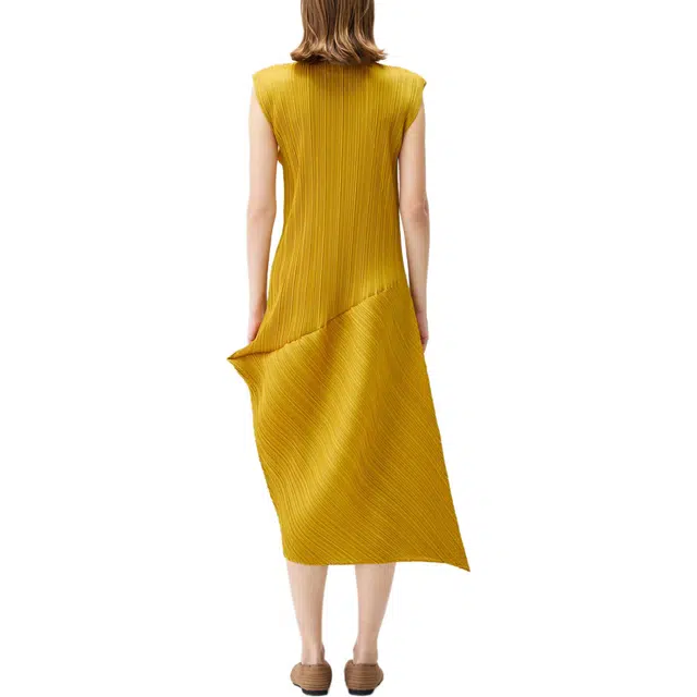 PLEATS PLEASE ISSEY MIYAKE FW25
