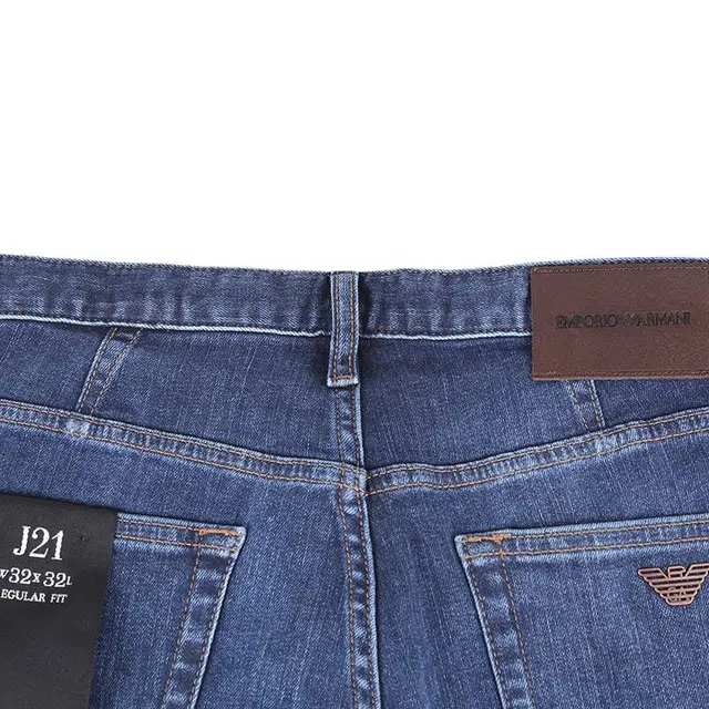EMPORIO ARMANI SS25
