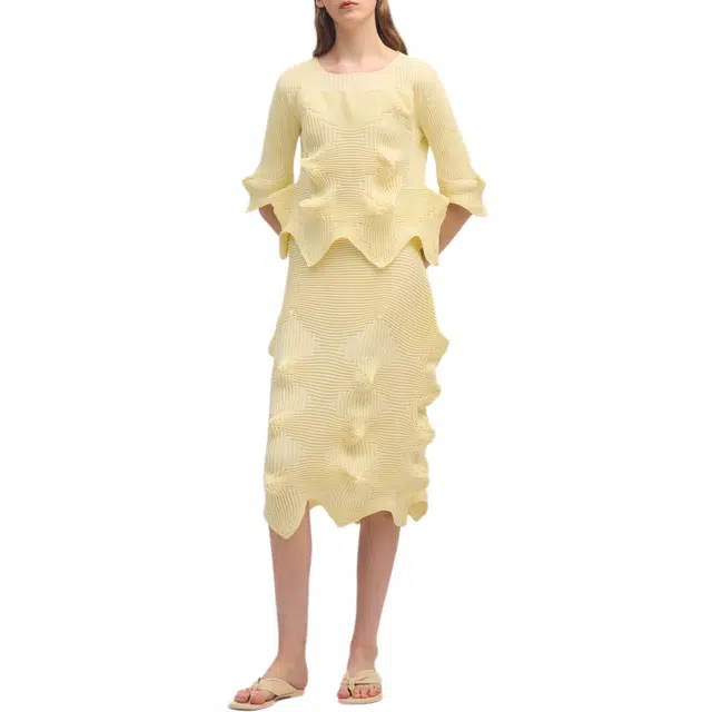 ISSEY MIYAKE T