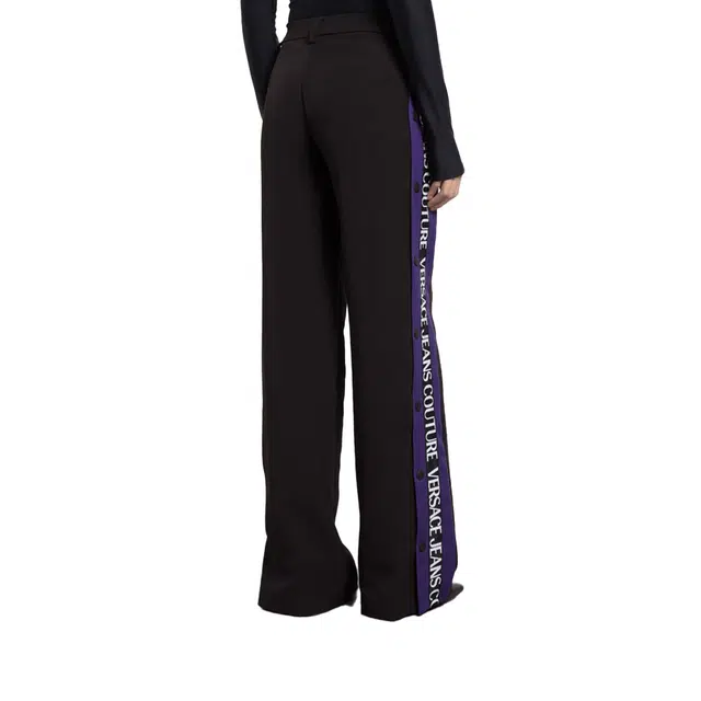 VERSACE JEANS COUTURE FW22 logo