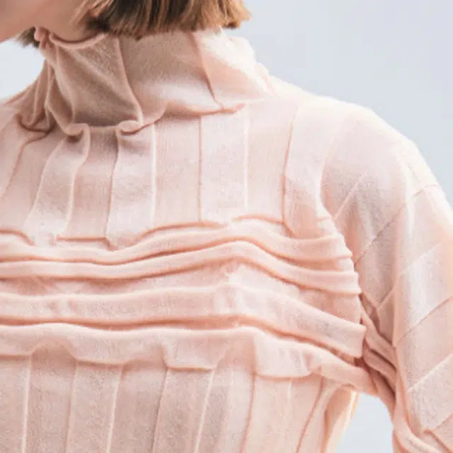 ISSEY MIYAKE SS23 T