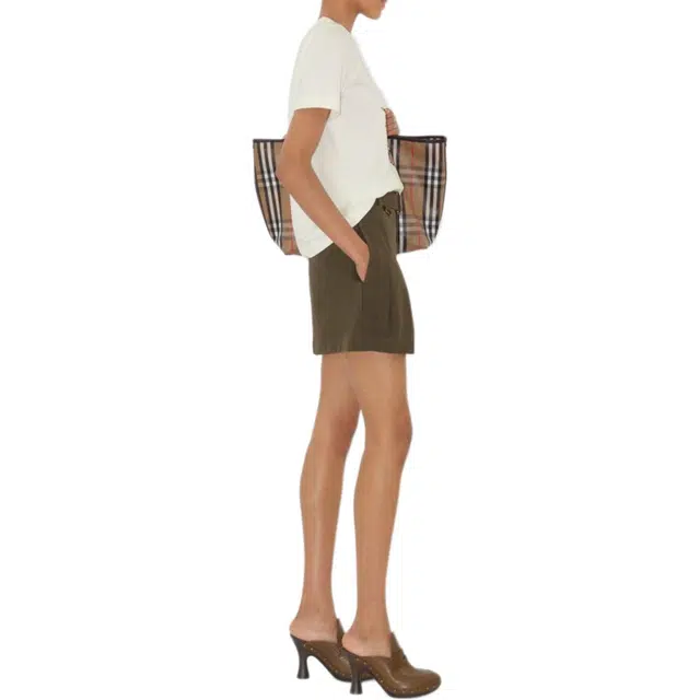 Burberry SS25 T