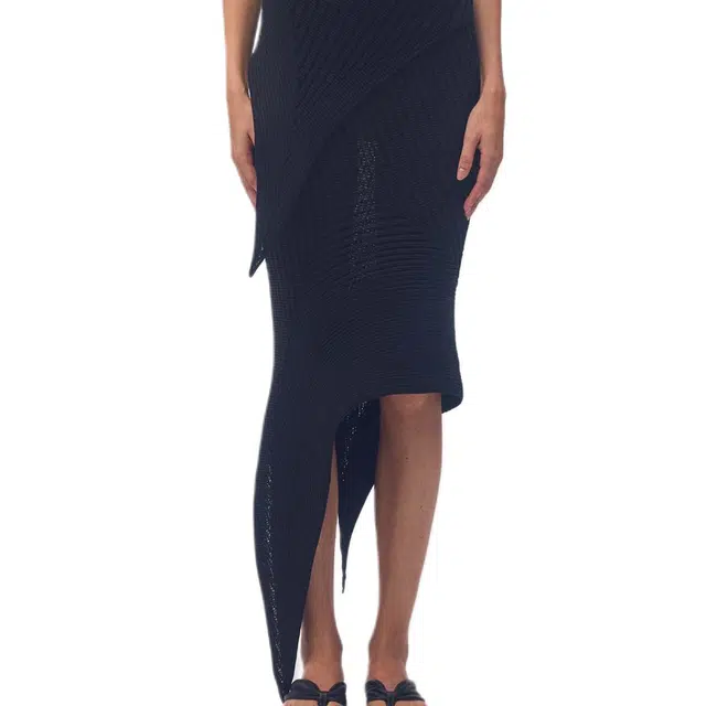 ISSEY MIYAKE T