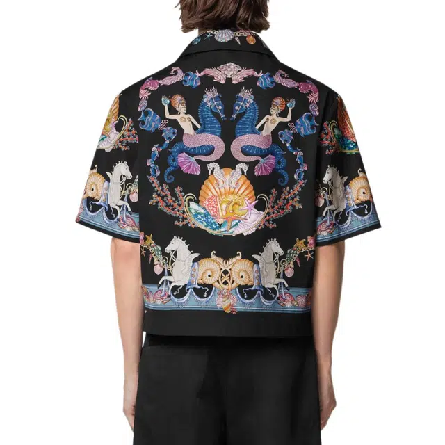 VERSACE